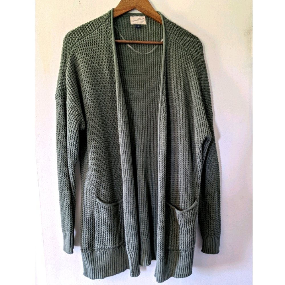 NWOT Universal Thread Olive Cardigan
